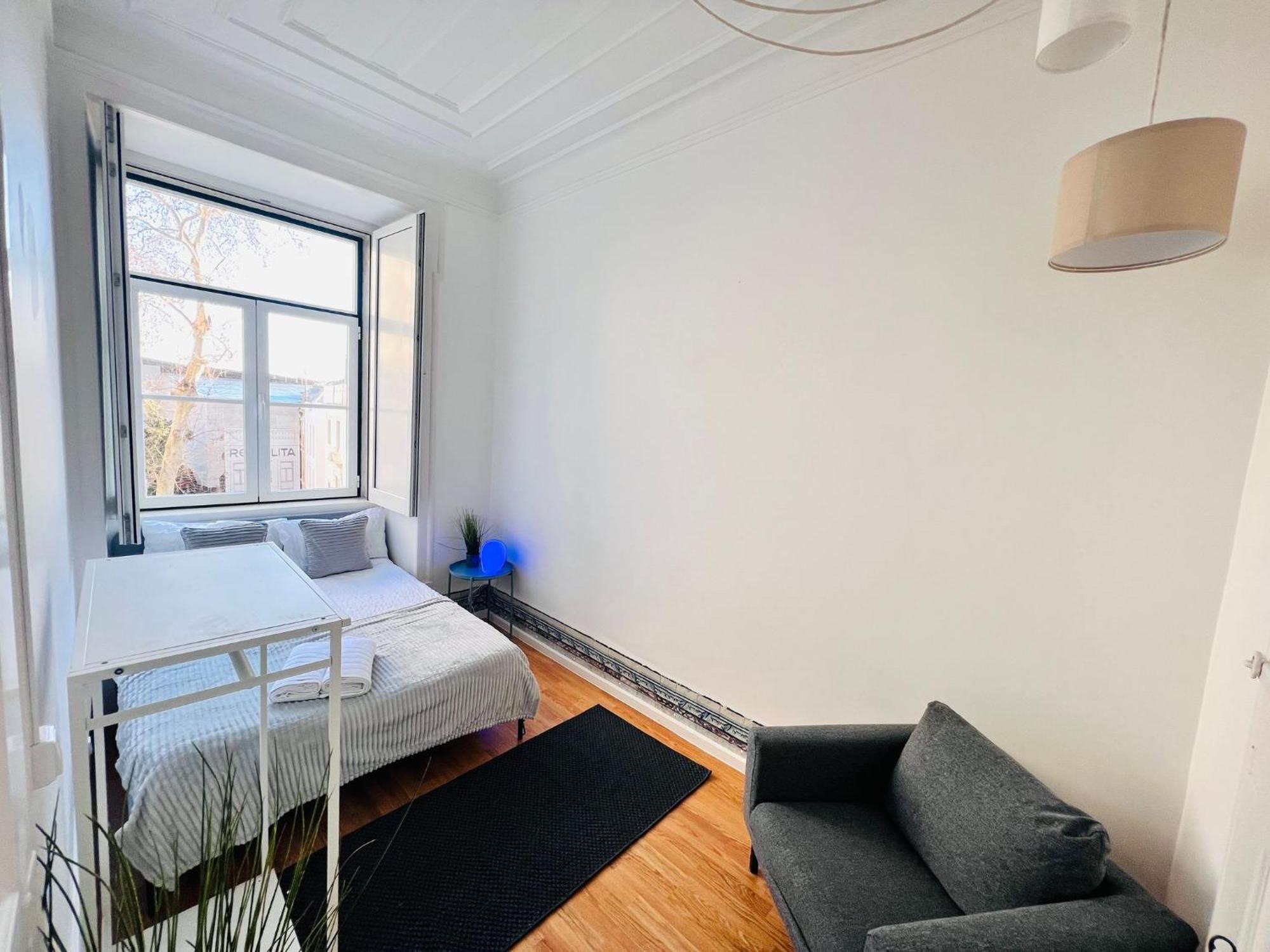 Luxury Rooms, Location In The *
