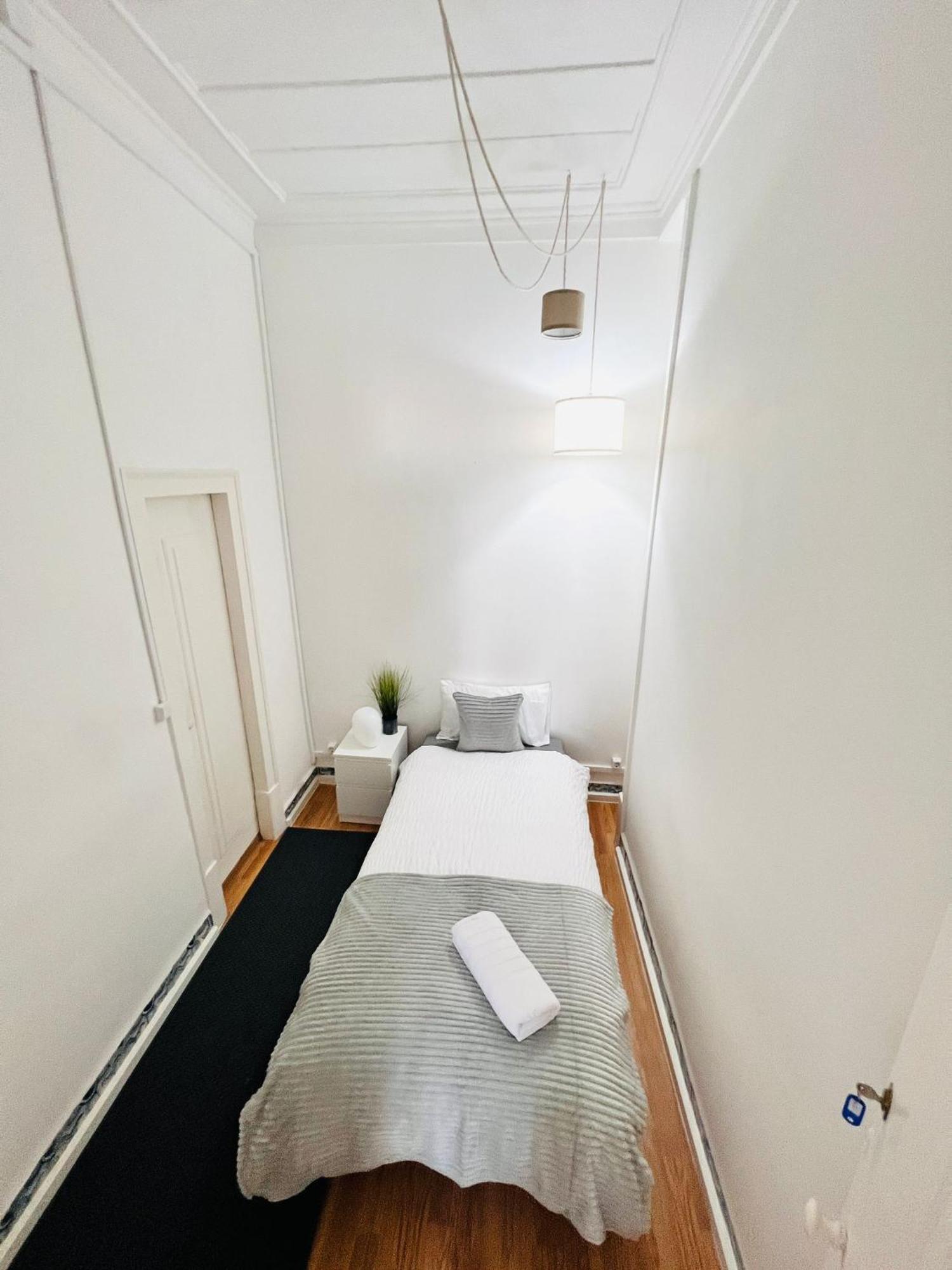Luxury Rooms, Location In The * Lisboa