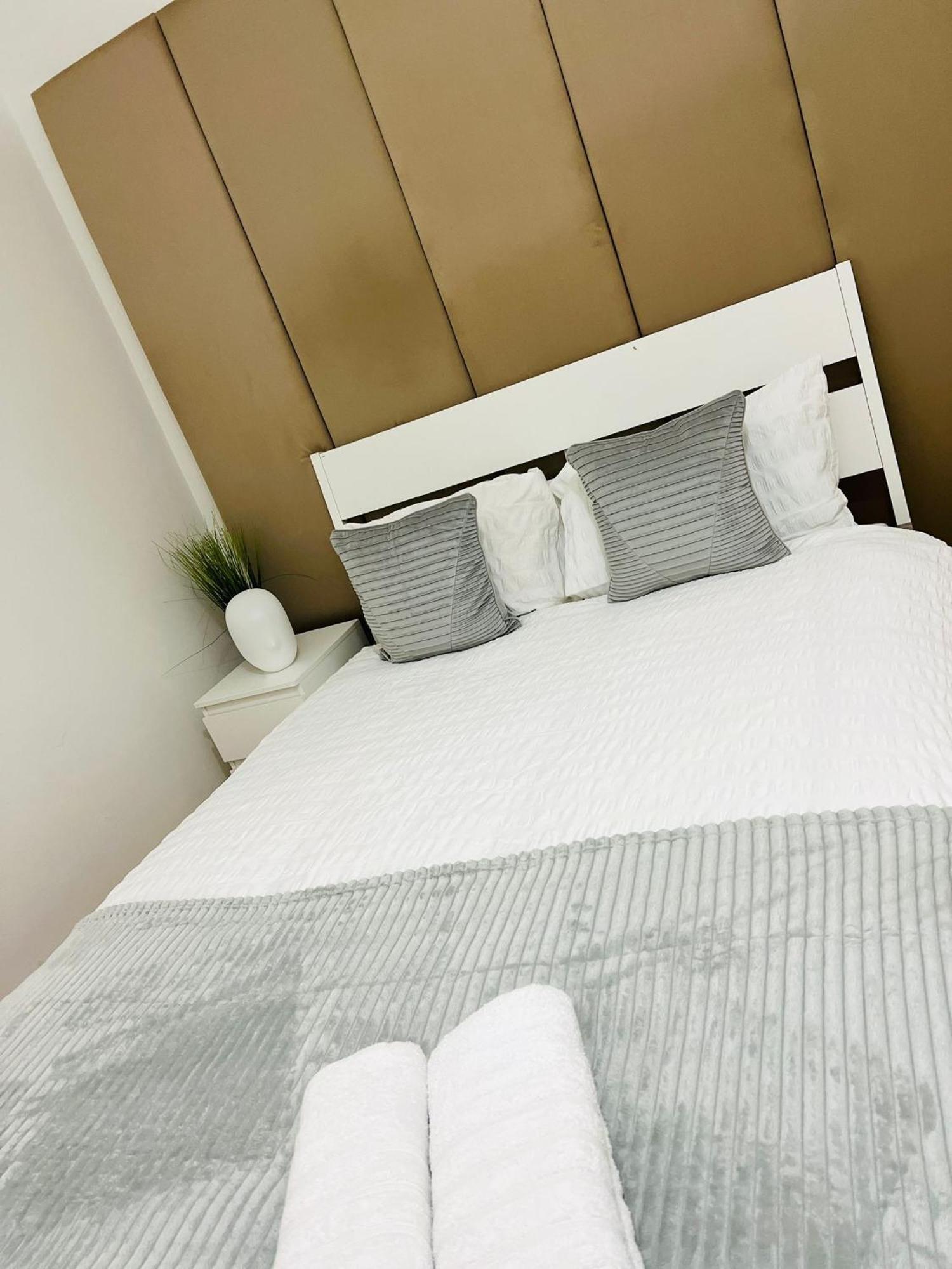 Luxury Rooms, Location In The Auberge de jeunesse *